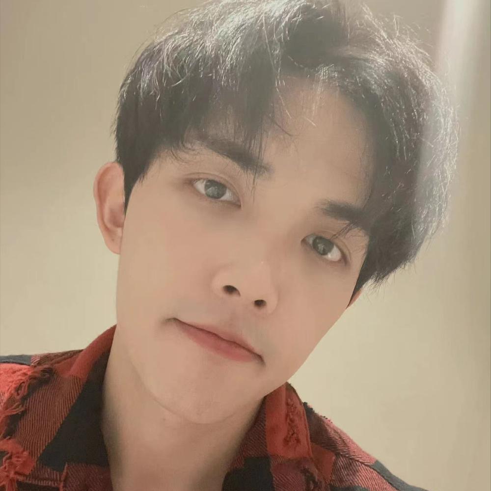 Tình trẻ Trương Vũ Kỳ bị tố phẫu thuật thẩm mỹ-2