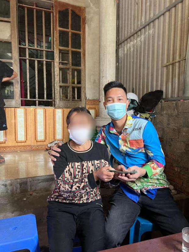 Huấn Hoa Hồng và nhiều người ủng hộ nữ sinh trộm váy 40 triệu-1