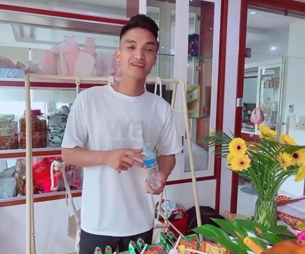 Mạc Văn Khoa khoe lễ thôi nôi chuẩn rich kid của con gái-1