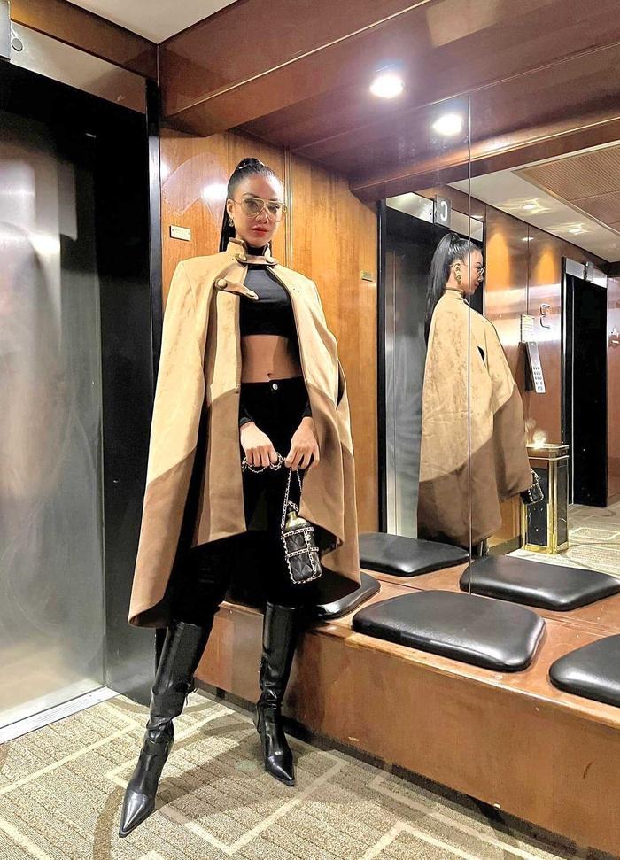 Kim Duyên lần đầu diện bikini khoe cơ bụng hết sảy ở Miss Universe-10