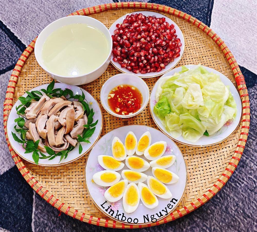 Mâm cơm đơn giản được gái đảm trang trí nhìn là muốn ăn luôn-2