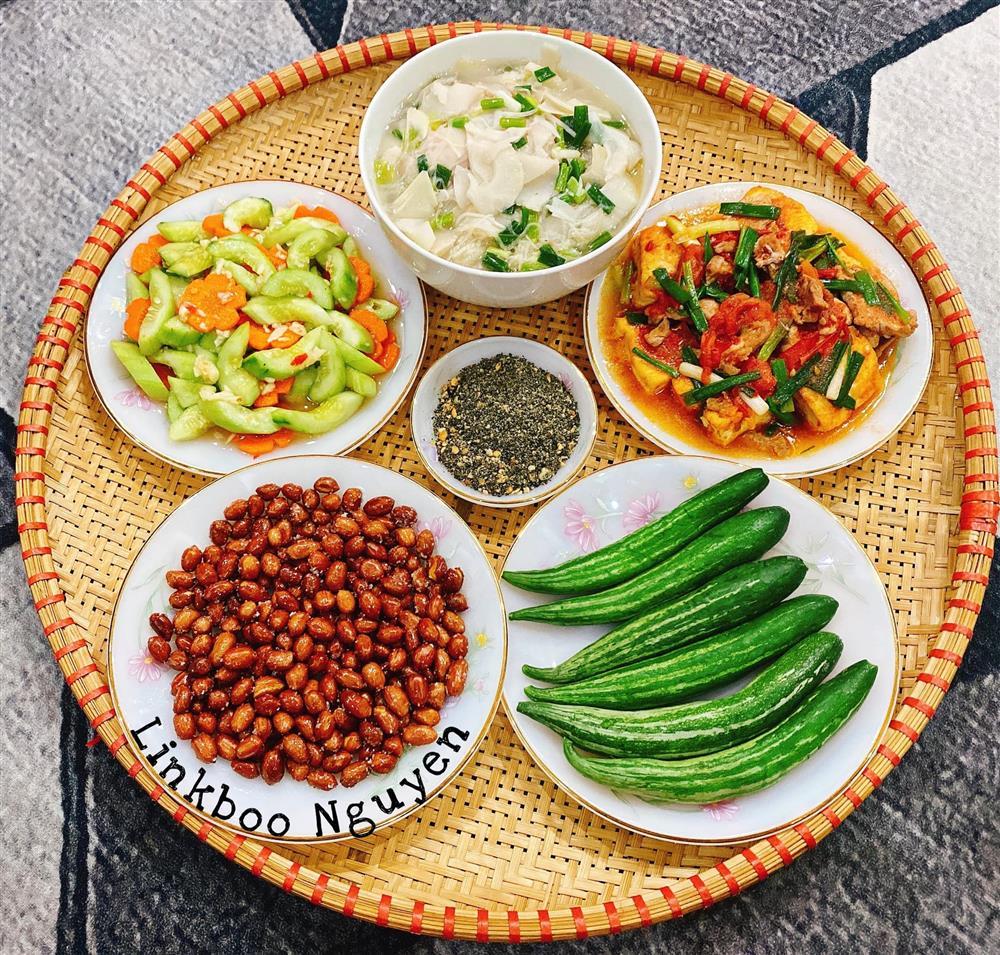 Mâm cơm đơn giản được gái đảm trang trí nhìn là muốn ăn luôn-9