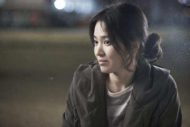 Những lần thay đổi hình ảnh của Song Hye Kyo: Có phim bị cấm chiếu-7