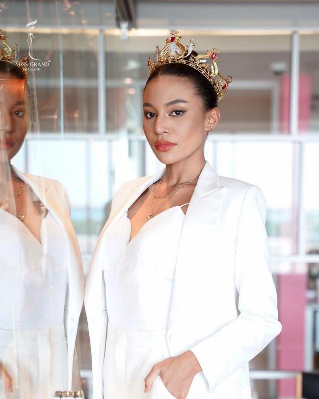 PHỎNG VẤN ĐỘC QUYỀN phía Miss Grand Thái Lan-3