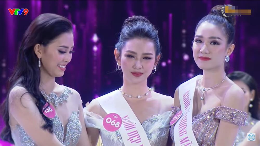 Tiểu Vy, Thùy Tiên đẹp xuất sắc vẫn bị một cô gái đánh bại-4