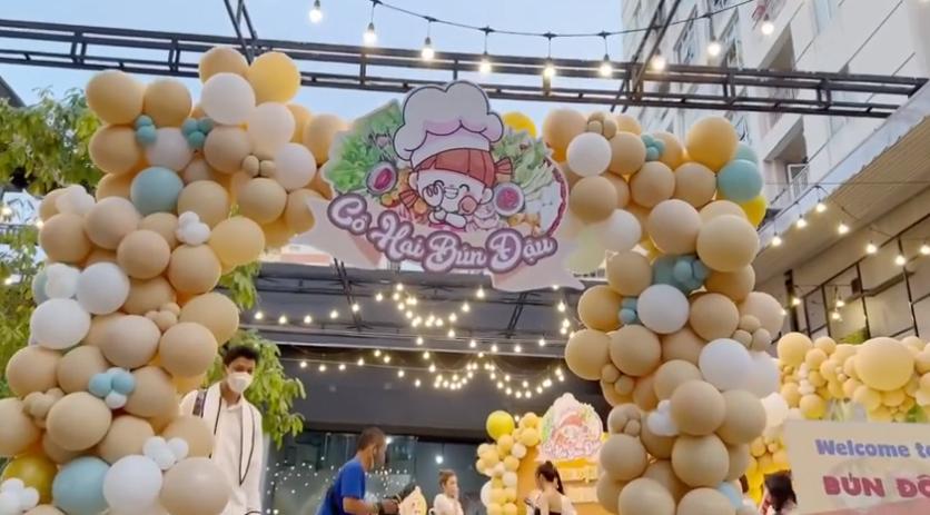 Loạt ảnh sinh nhật sặc mùi tiền con gái Mạc Văn Khoa-1