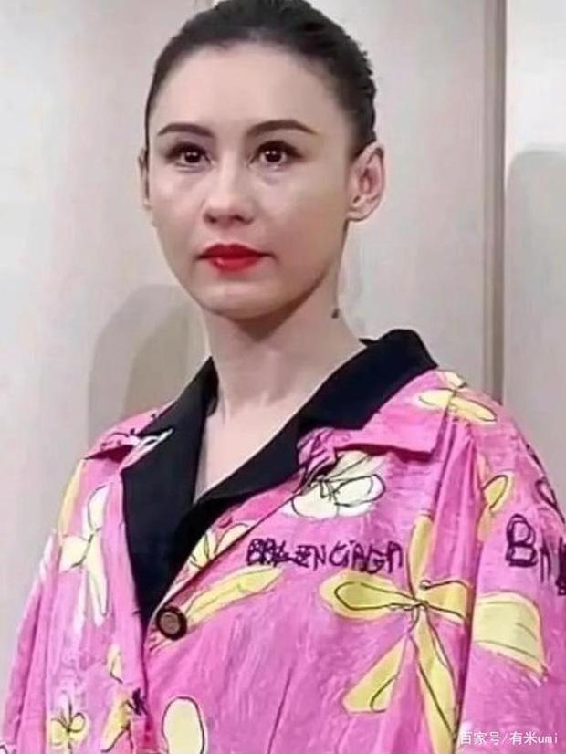 Ngã ngửa với nhan sắc thật của Trương Bá Chi ở tuổi 41-3