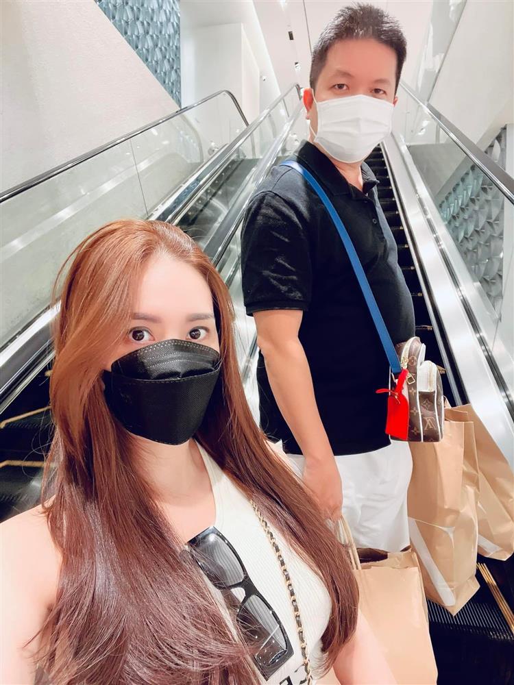 Giúp việc nhà Đoàn Di Băng tậu xe hơi, nhan sắc cân cả chủ-4