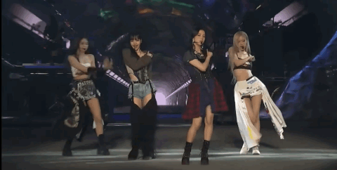 Jennie chuẩn nữ hoàng thị phi, ngồi không cũng ăn chửi-10