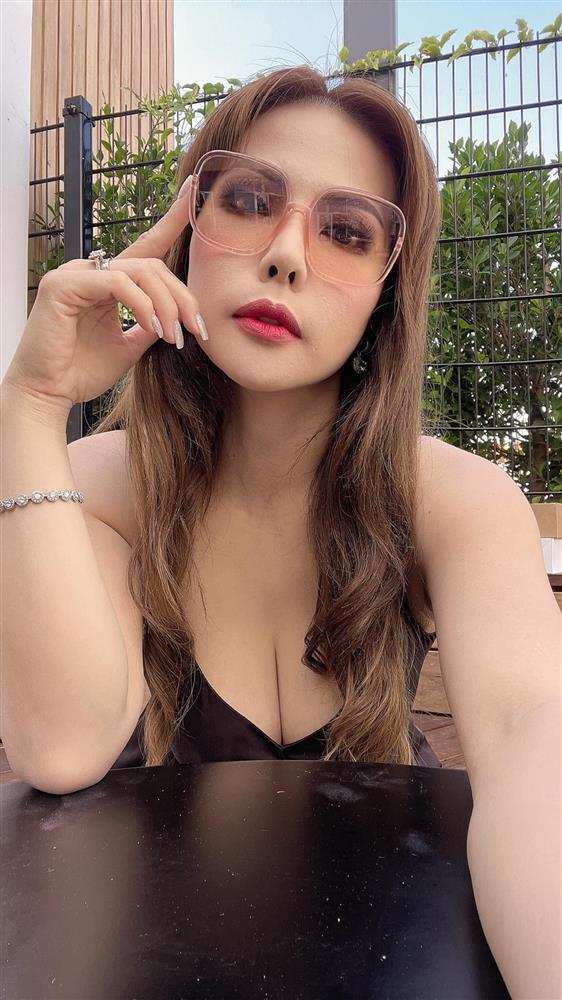 Tình tin đồn Hoàng Anh bị tẩu tán tiền và đàn áp quan hệ?-1