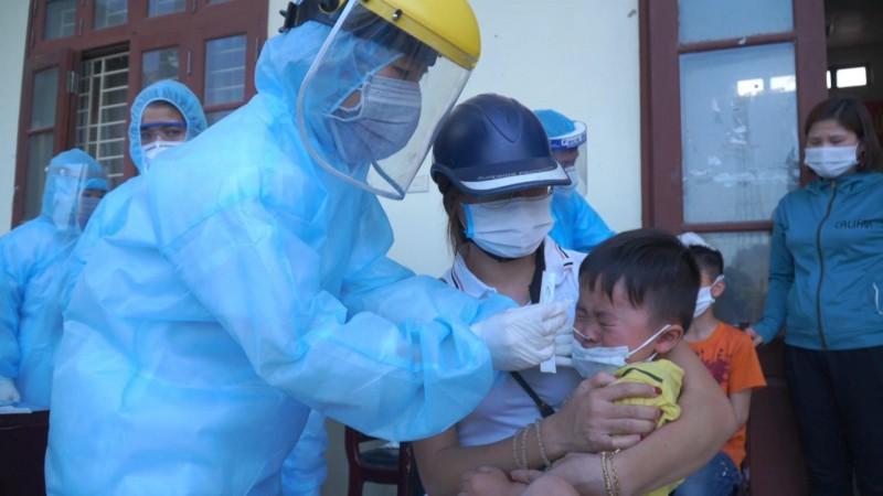 Tăng F0 trẻ em nhập viện, có ca nặng phải thở máy, lọc máu-1