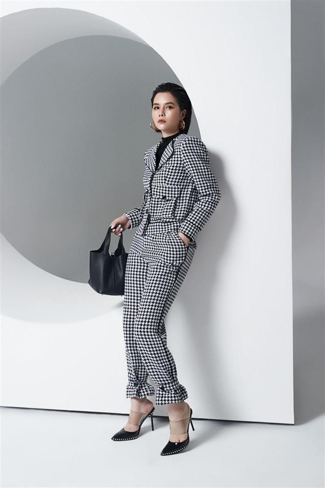 Witch nỗ lực chinh phục thị trường thời trang cao cấp-3