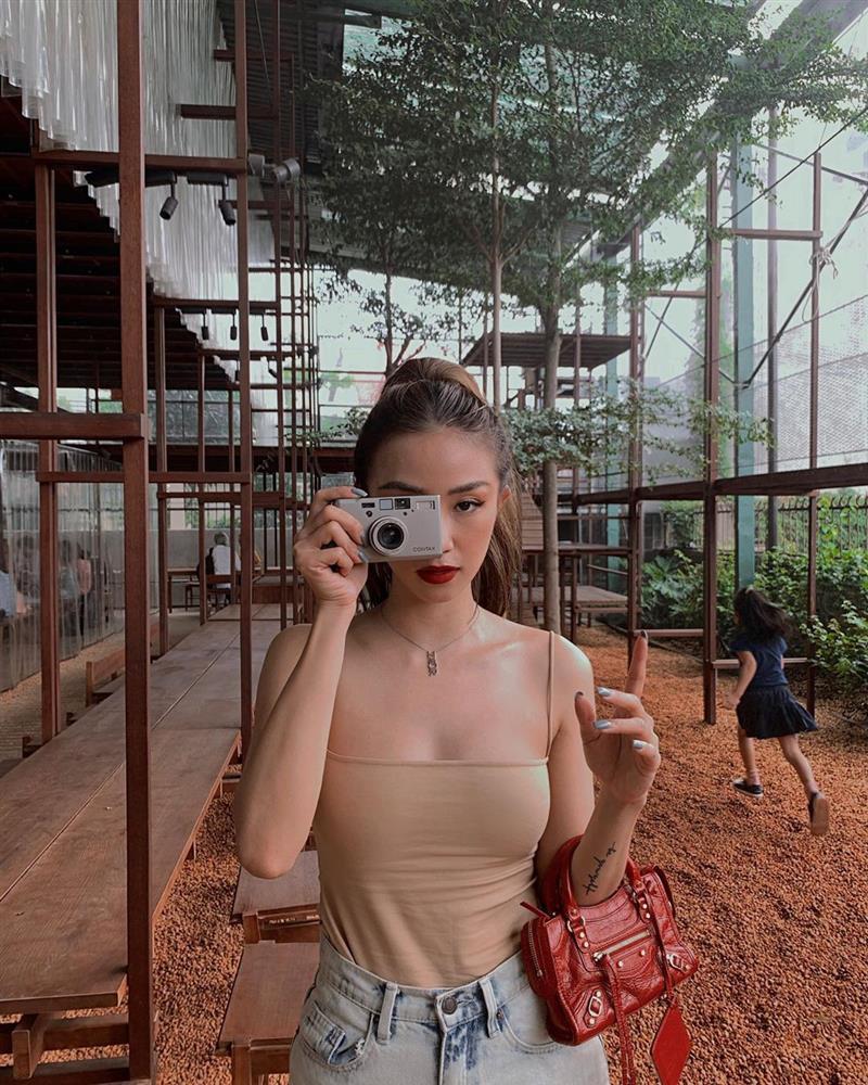 Salim hở vẫn sang, bảo sao bồ thiếu gia crush 15 năm không chán!-14