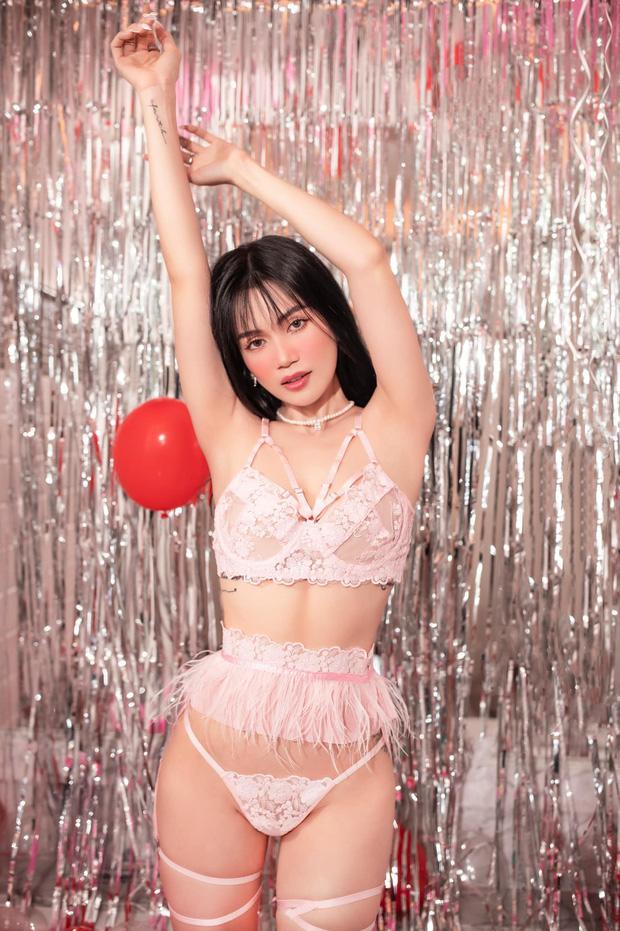 Sĩ Thanh mừng sinh nhật với bộ ảnh mặc nội y bé bằng nắm tay-7