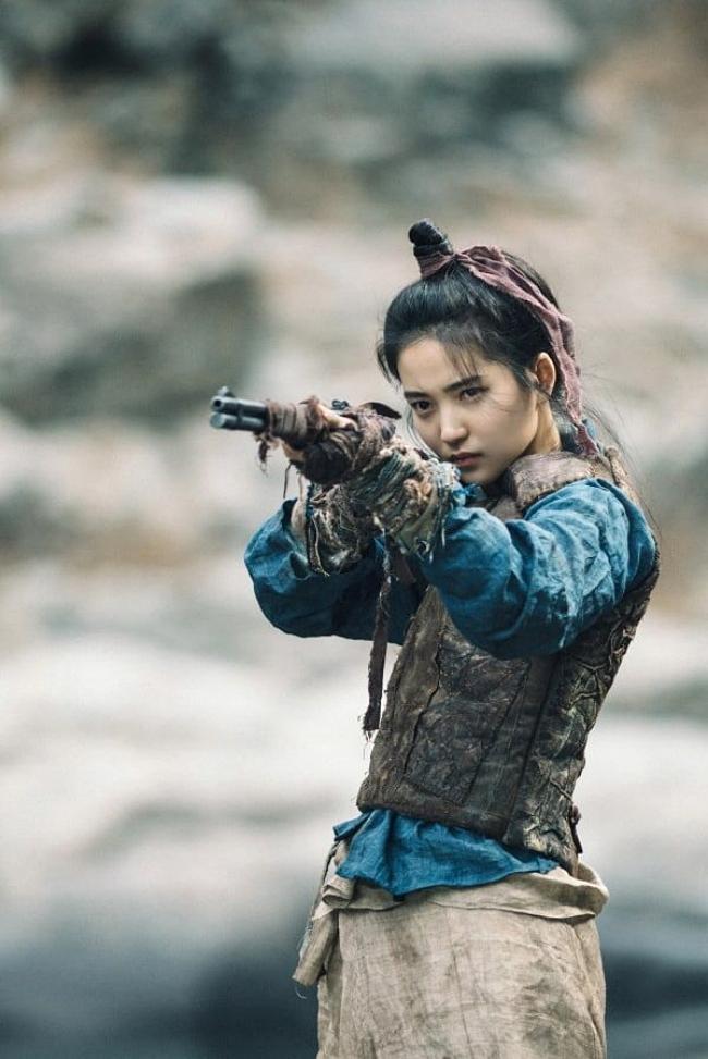 Những nữ cường nhân phim Hàn khiến phái mạnh cũng phải run sợ-9