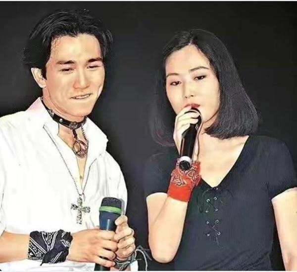 Sao Lộc Đỉnh Ký phải đi hát hội chợ, bán đồ phụ nữ kiếm tiền-4