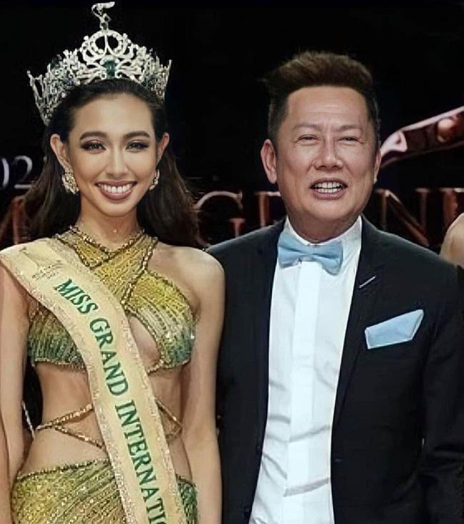 Chủ tịch Miss Grand chết mê giọng hát Hoa hậu Thùy Tiên-2