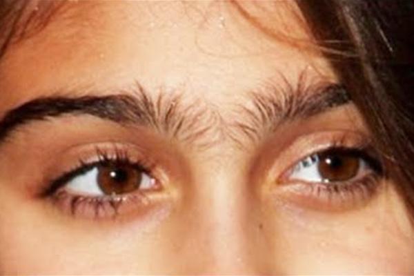 4 dáng lông mày không chịu sửa, bảo sao vận xui đeo bám mãi-1