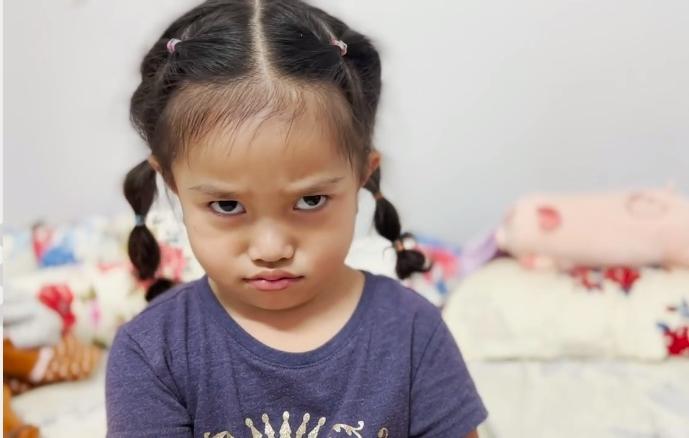 Tình trạng con gái Lê Dương Bảo Lâm sau ca mổ lần 2-9