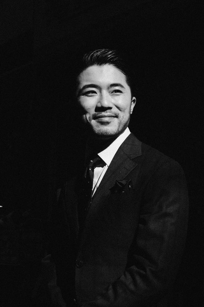 Xuân Hinh rơi nước mắt ngày con gái đính hôn-11