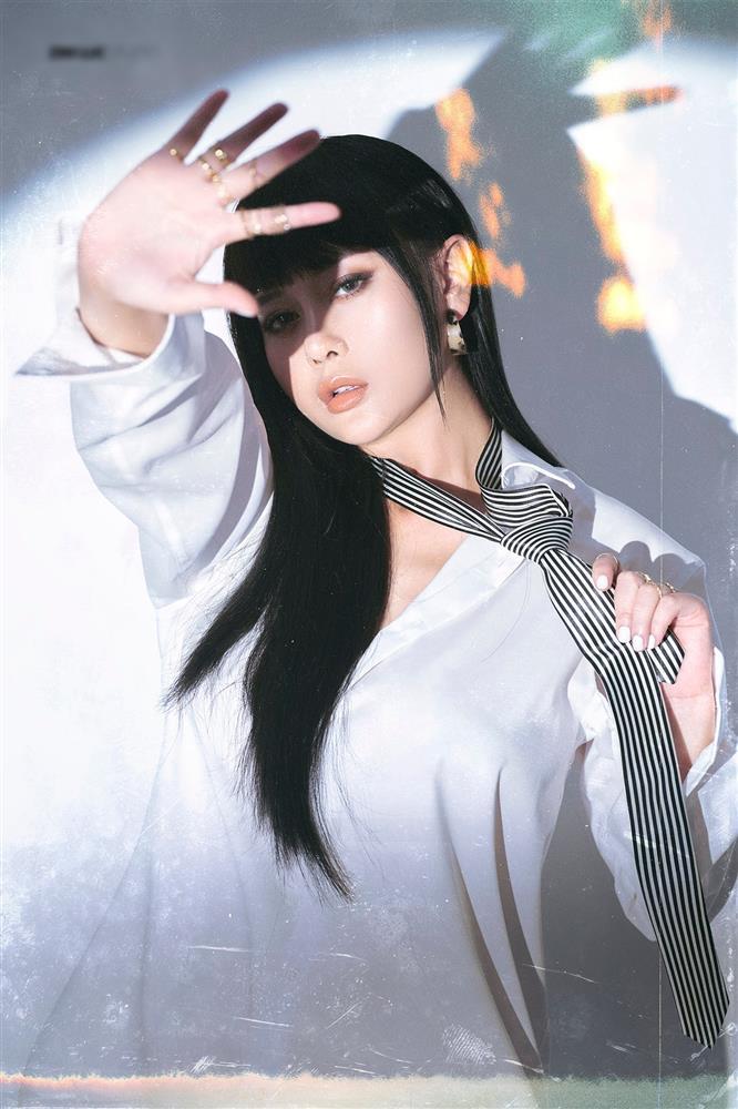 Phương Oanh ma mị như Phạm Băng Băng với mốt không quần-7