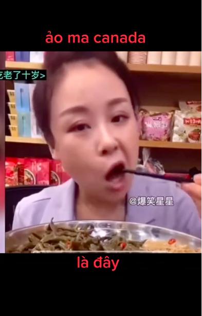 Đang ăn mukbang, cô gái gặp tai nạn xấu hổ 10 năm không quên-2