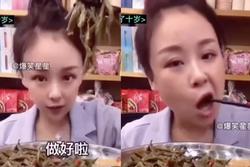Đang ăn mukbang, cô gái gặp tai nạn xấu hổ 10 năm không quên