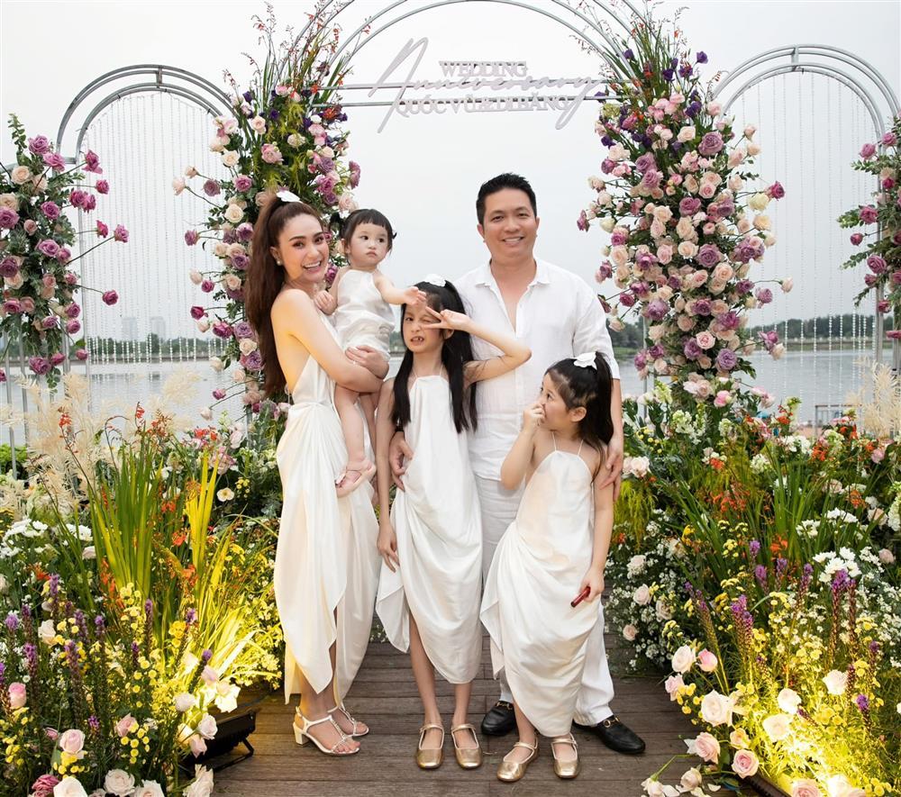 Đoàn Di Băng cho 3 bà vú du lịch như cơm bữa, hé lộ đãi ngộ khủng-7