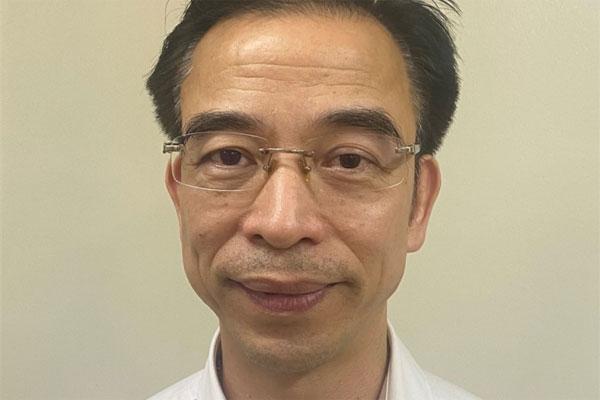 Cựu giám đốc BV Bạch Mai nhận tiền doanh nghiệp vì nghĩ là ngày lễ Tết-2