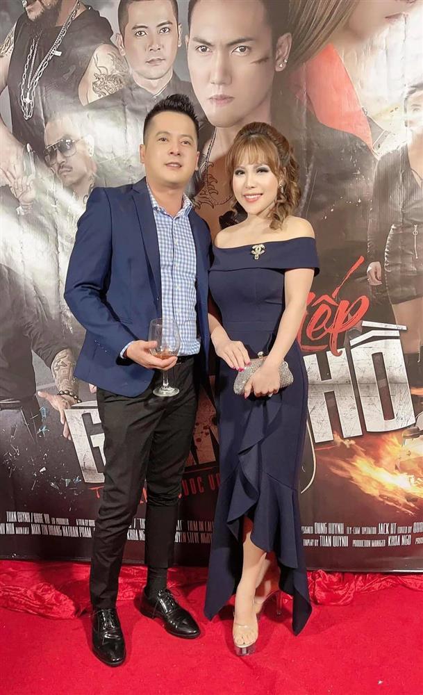 Thắm Bebe diện đồ đôi tình tứ với diễn viên Hoàng Anh-3