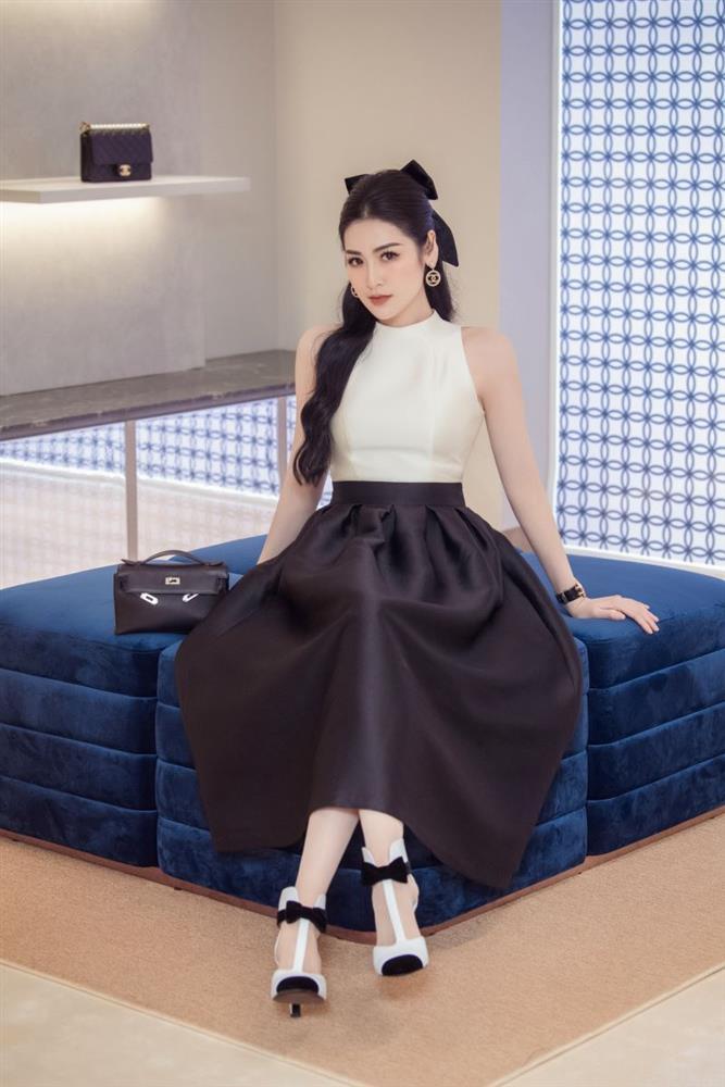 Sao đẹp: Đỗ Thị Hà diện áo dài rau má - Hòa Minzy vừa đỏ vừa thơm-6