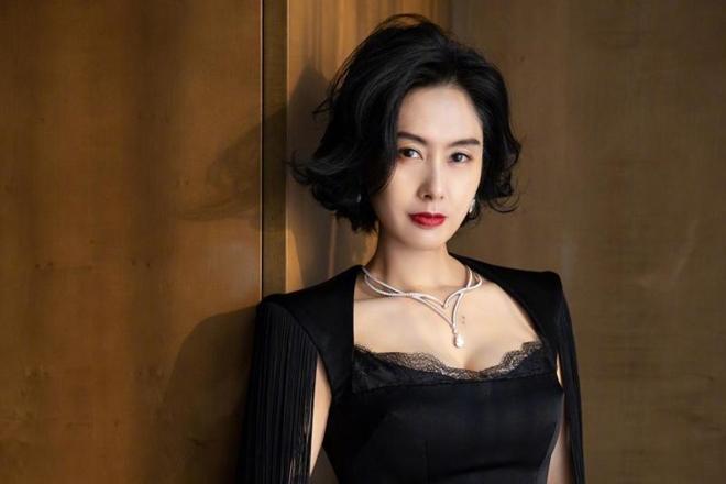 Mỹ nhân khiến Châu Tinh Trì yêu say đắm bị lừa đóng phim cấp ba-7