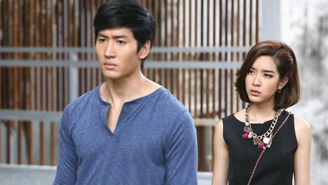 Dẫn người yêu về ra mắt, bạn trai hất cốc nước vào mặt anh rể tôi-2