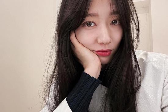 Ngỡ ngàng nhan sắc bà bầu Park Shin Hye