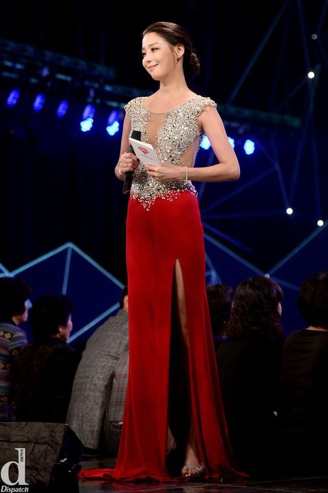 4 mỹ nhân sexy, ăn mặc bốc lửa nhất nhì màn ảnh Hàn-20