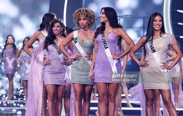 Nhiều thí sinh body èo uột, catwalk như đi chợ ở Miss Universe 2021-1