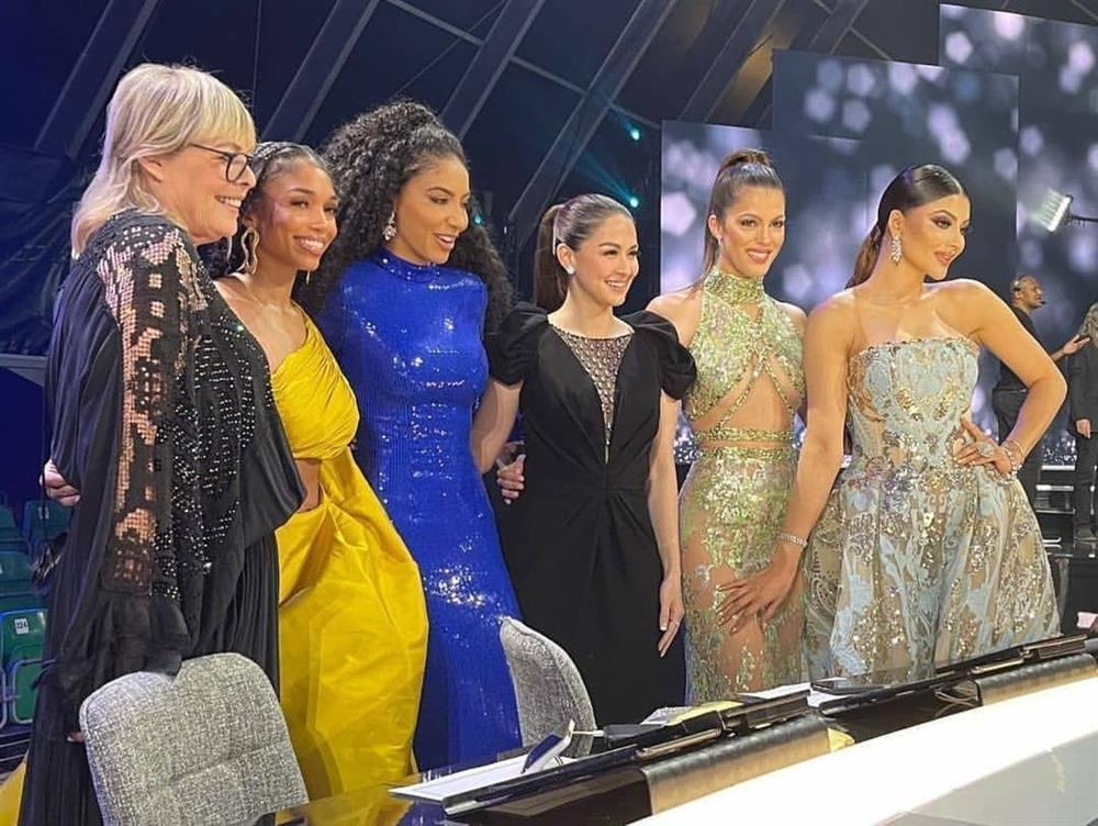 Đi cổ vũ Kim Duyên, Hoàng My lồng lộn hơn cả giám khảo-11