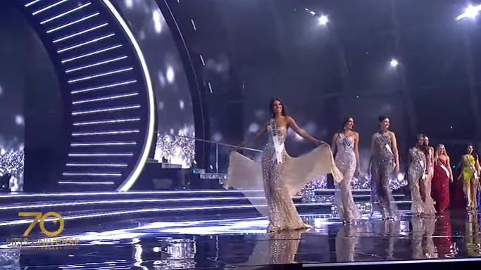 1.001 điểm trừ trong đêm bán kết Miss Universe 2021-7