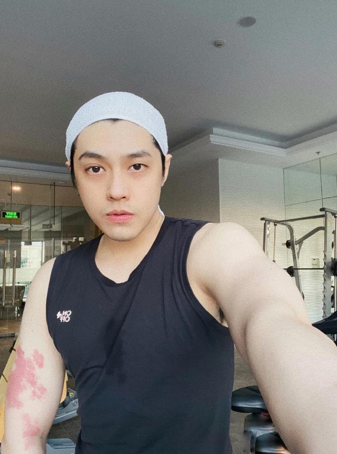 Khoe cơ bắp nhưng bị xỉa, Noo Phước Thịnh đáp trả cực thâm-3