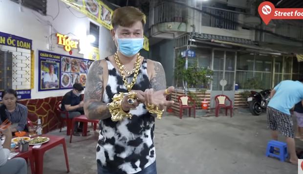 Tranh cãi dữ dội chủ tiệm ốc đeo 116 cây vàng giá 7 tỷ-2