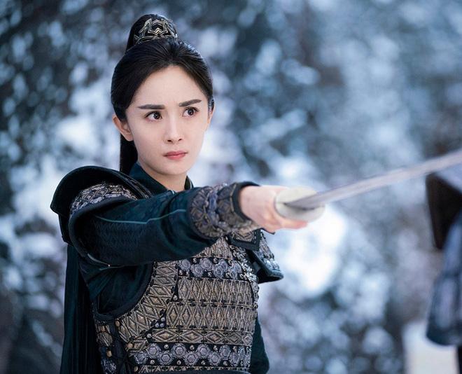 Loạt mỹ nhân Hoa ngữ giả trai thảm họa nhất 2021-9