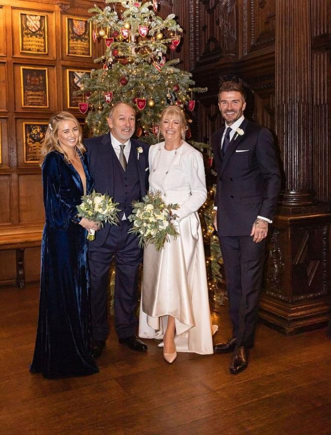 Bố David Beckham 73 tuổi tái hôn với nữ triệu phú kém 11 tuổi-2