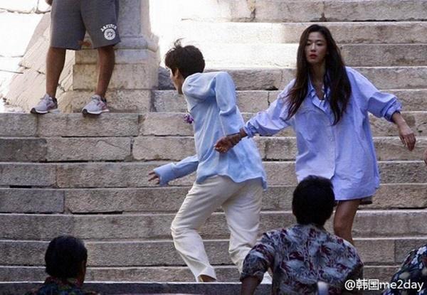 Nhan sắc thật dàn nữ thần Hàn: Song Hye Kyo khuyết điểm, Kim Yoo Jung rực rỡ-8