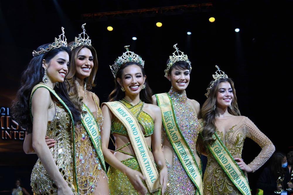 Tân Miss Grand Thùy Tiên và tân Miss Universe: Ai đẹp hơn?-14