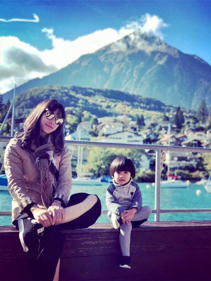 Chân dung bà xã giỏi giang, xinh đẹp của BTV Quốc Khánh-5