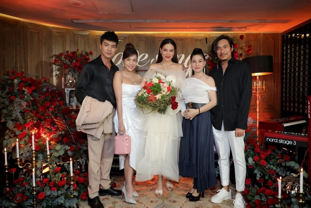 Tăng Thanh Hà và dàn mỹ nhân Vbiz giấu bầu cao thủ-9