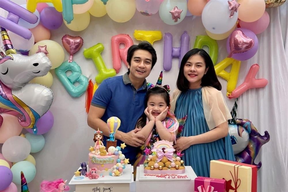 6 năm sòn sòn 3 bé, Tăng Thanh Hà nhập hội mẹ đông con-2