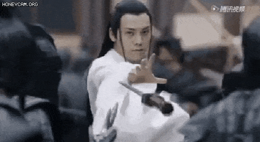 Những cảnh quay phi logic đến hề hước của phim Trung-1