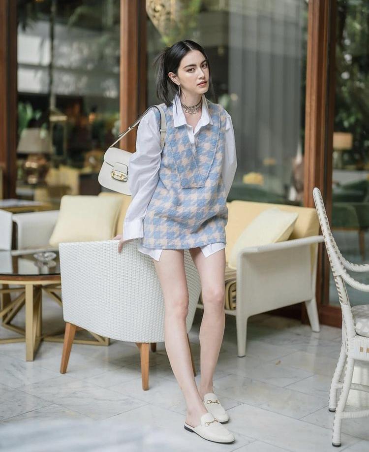 Ma nữ đẹp nhất Thái Lan Mai Davika mặc gì cũng tạo thành trend-3