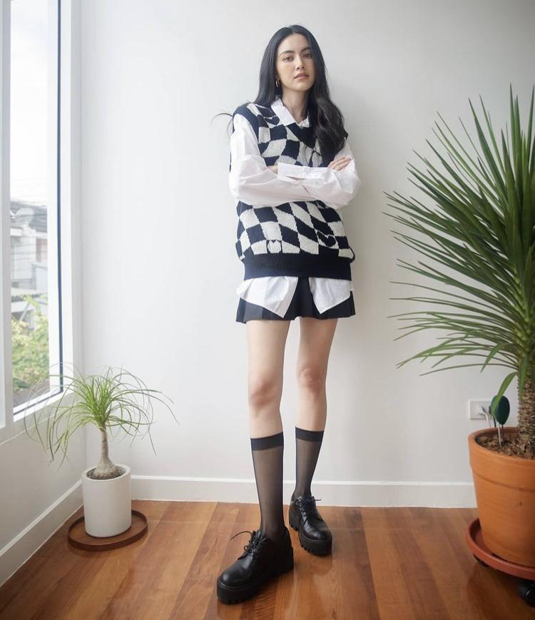 Ma nữ đẹp nhất Thái Lan Mai Davika mặc gì cũng tạo thành trend-4